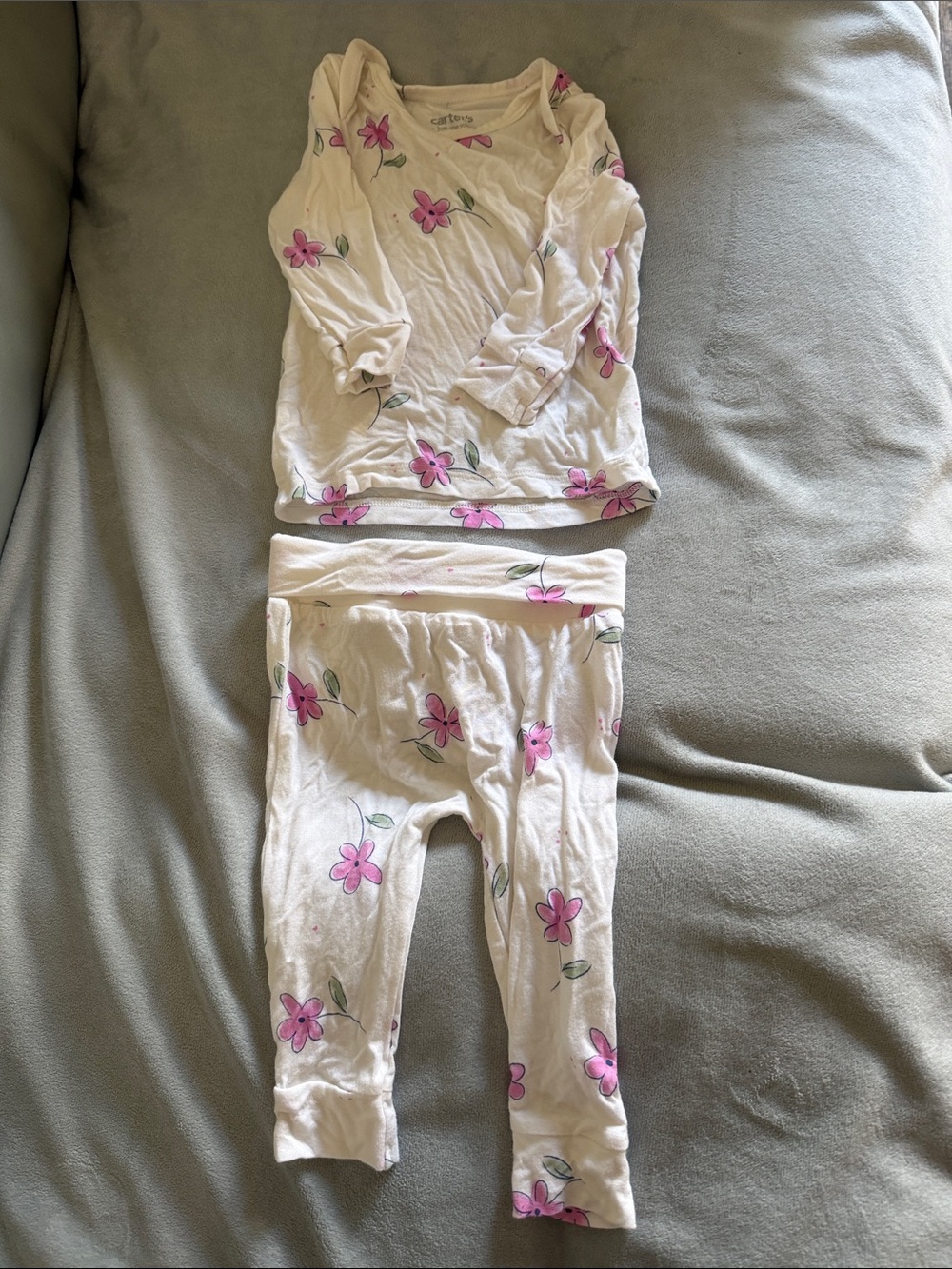Carter's White outfit with Pink Floral Print - Picture 1 of 7